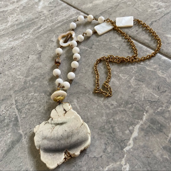 White and Gold Large Stone Necklace - Picture 6 of 10